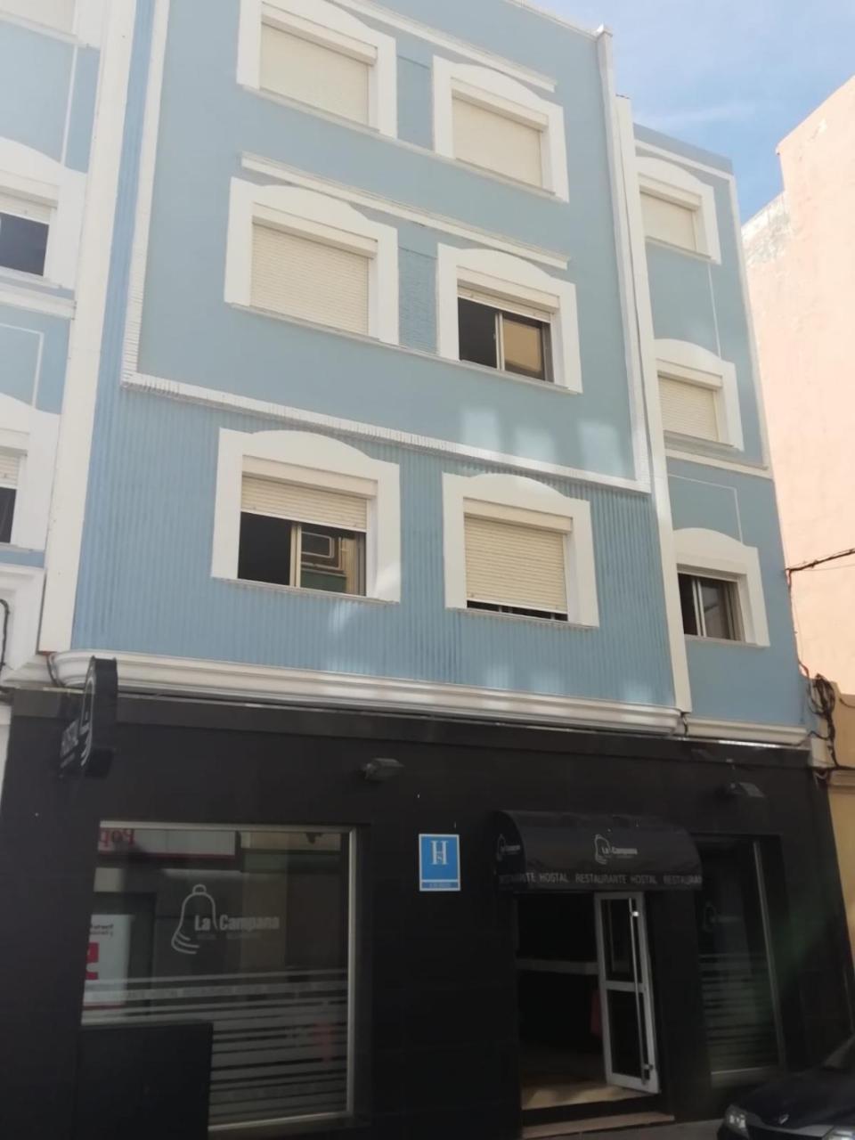 Hostal La Campana La Línea de la Concepción エクステリア 写真