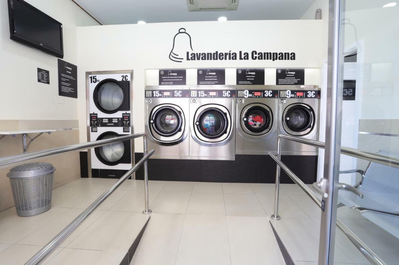 Hostal La Campana La Línea de la Concepción エクステリア 写真